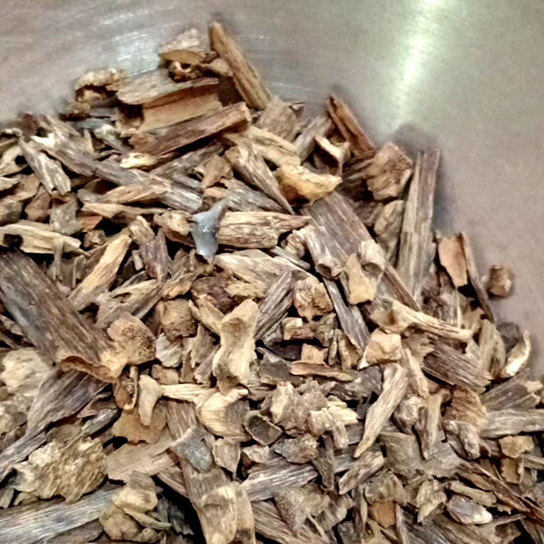 per Hindi Murree Oud – 100% Natural (1 Tola) (سُوبَر هِنْدِي مُرِّي عُود – طَبِيعِ )